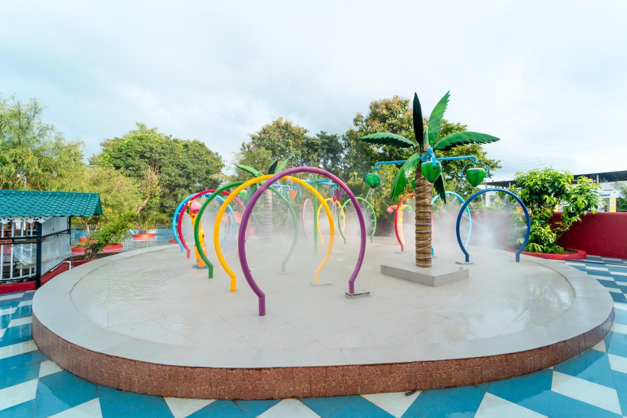 Treebo Green Village Resort - Goa Maneri  Экстерьер фото